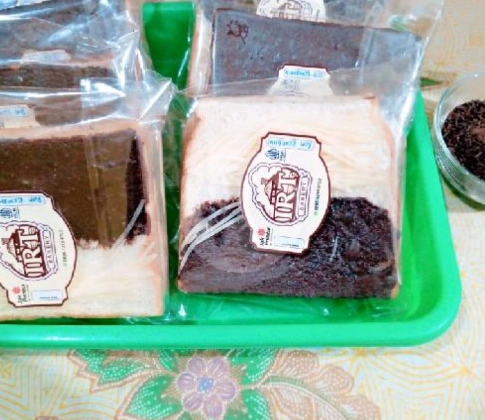 Roti Coklat Oreo